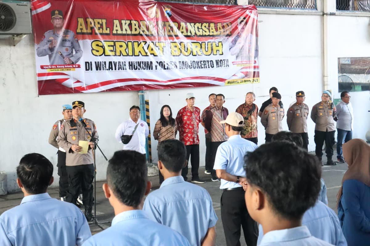 Jaga Kondusifitas Wilayah, Polres Mojokerto Kota Gelar Apel Akbar Kebangsaan Serikat Buruh