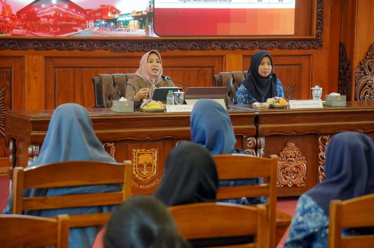 Coaching Manajemen Kepegawaian, Ning Ita Ingatkan ASN Agar Tidak Terpaku Rutinitas