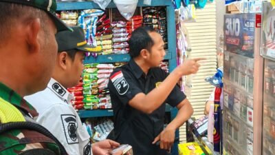 Satpol PP Kota Mojokerto dan Bea Cukai Razia Rokok Ilegal