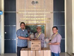 Dukung Optimalisasi Pembinaan Keagamaan, Yayasan Ruang Baik Hibahkan 100 Mushaf Al-Qur’an ke Rutan Kelas I Bandar Lampung
