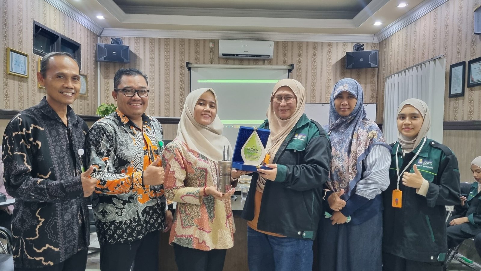 Kunjungan Mahasiswa Malaysia ke PT. PRIA, Belajar Pengolahan Limbah B3 dan Non-B3