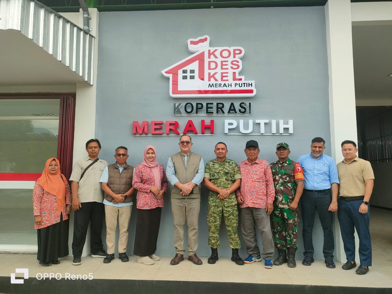 Dandim 0815/Mojokerto Bersama Direktur Utama PT. Agrinas Tinjau KDKMP Purwojati dan PT. Padi Indonesia Maju Mojokerto