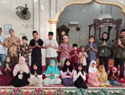 Tunjukan Bentuk Kepedulian Sosialnya SKK Migas Jindi sount Jambib Serahkan 20 Bingkisan Kepada Anak Yatim