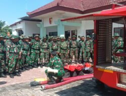 Diperkuat Fire Truck, Kodim 0815/ Mojokerto Gelar Latihan Penanggulangan Kebakaran