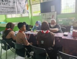 Perusahaan, Puskesmas, dan TNI Kompak Cek Kesehatan Ratusan Siswa SMPN 1 Ngoro Mojokerto