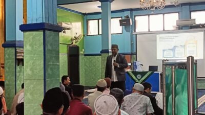 Ustaz Sriyatin Shodiq Jelaskan Keutamaan Disiplin Waktu, Istighfar dan Puasa Arafah