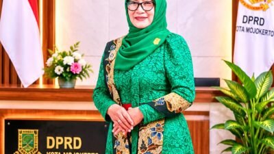DPRD Kota Mojokerto Dorong Raperda Berantas Kabel Semrawut dan Tunggakan Sewa Provider