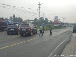 Tim Urai Satlantas Polres Tanggamus Sigap Atasi Antrean BBM di Gunung Alip, Arus Lalu Lintas Tetap Lancar dan Kondusif