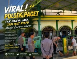 Viral! Polsek Pacet Tak Hanya Jaga, Tapi Ikut Nyapu Masjid Bareng Warga