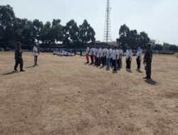 684 Siswa Baru SMKN 1 Pungging Digembleng PBB Bareng Koramil, Wajah Disiplin Dimulai dari Lapangan