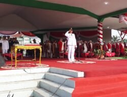 Dipimpin Bupati Fadhil Arief, Pemkab Batang Hari Gelar Upacara Pengibaran Bendera HUT RI ke-81