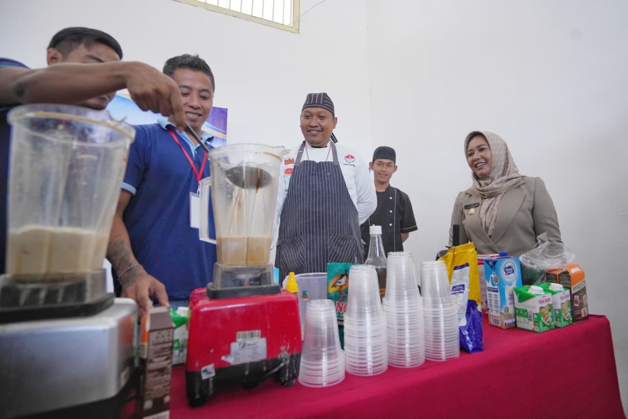 "Bekal Pulang" dari Lapas: Ning Ita Latih 60 Warga Binaan Bikin Minuman Kafe & Keripik Biar Bisa Buka Usaha
