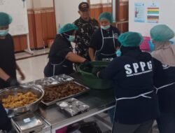 Pastikan 1.240 Siswa dan Ibu-Balita Kebagian Makan Bergizi, Babinsa Koramil Prajurit Kulon “Tancap Gas” Kawal SPPG Mentikan