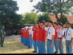 Bukan Guru, Sosok Babinsa Ini yang Bikin Siswa SMAN 1 Gondang Mojokerto Berbaris Rapi