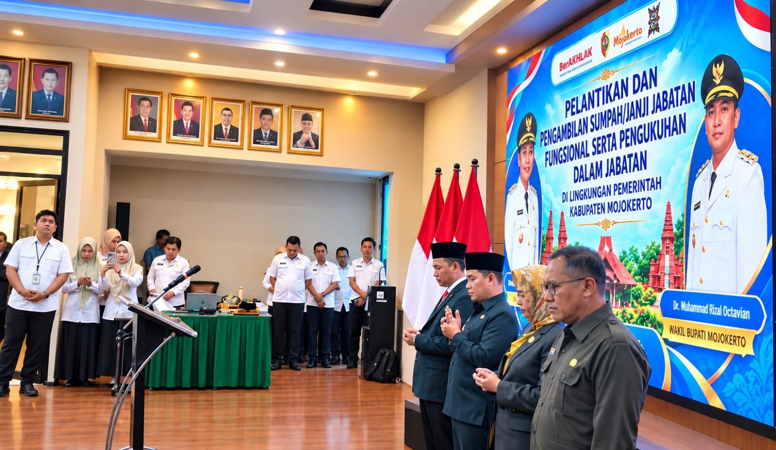 Gebrakan Bupati Barra: Lantik 28 Pejabat Fungsional dan Kukuhkan 7 Pejabat Riset, Wajibkan Kebijakan Mojokerto Pakai Data dan Hasil Riset