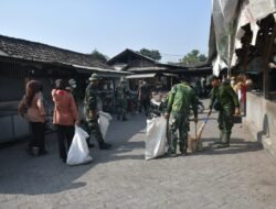 Jelang HUT ke-81 TNI, 110 Personel TNI-Polri dan Warga Mojokerto Kepung Pasar Legi, Ada Apa?