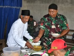 Kisah Haru di Balik Bantuan Air Bersih di Mojokerto, Warga Jamu Prajurit dengan Sepiring Kebersamaan