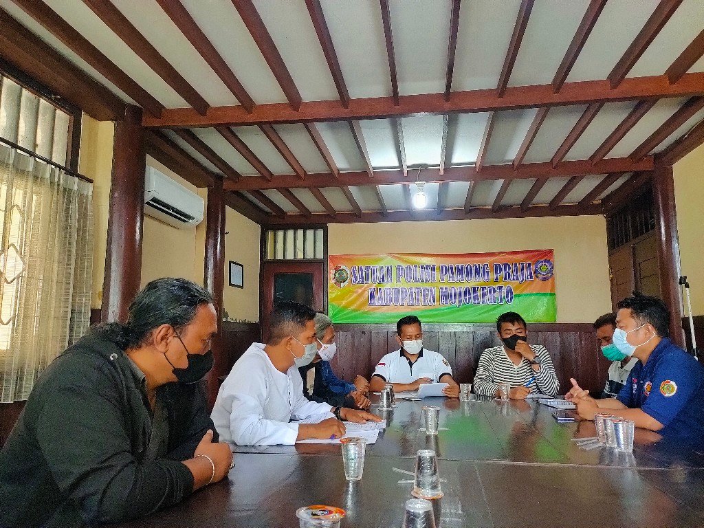 Air Sumur Tercemar, LKH BARRACUDA Berharap Pemilik Pabrik Jelly Segera Ditahan