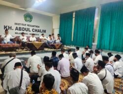 KH. Asep dan Gus Barra Buka Bersama dengan Harimau Mojokerto Nusantara