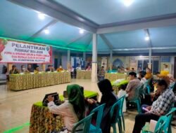 Lantik 2 Perangkat Desa, Kades Jabon Tekankan Bersinergi Membangun Desa