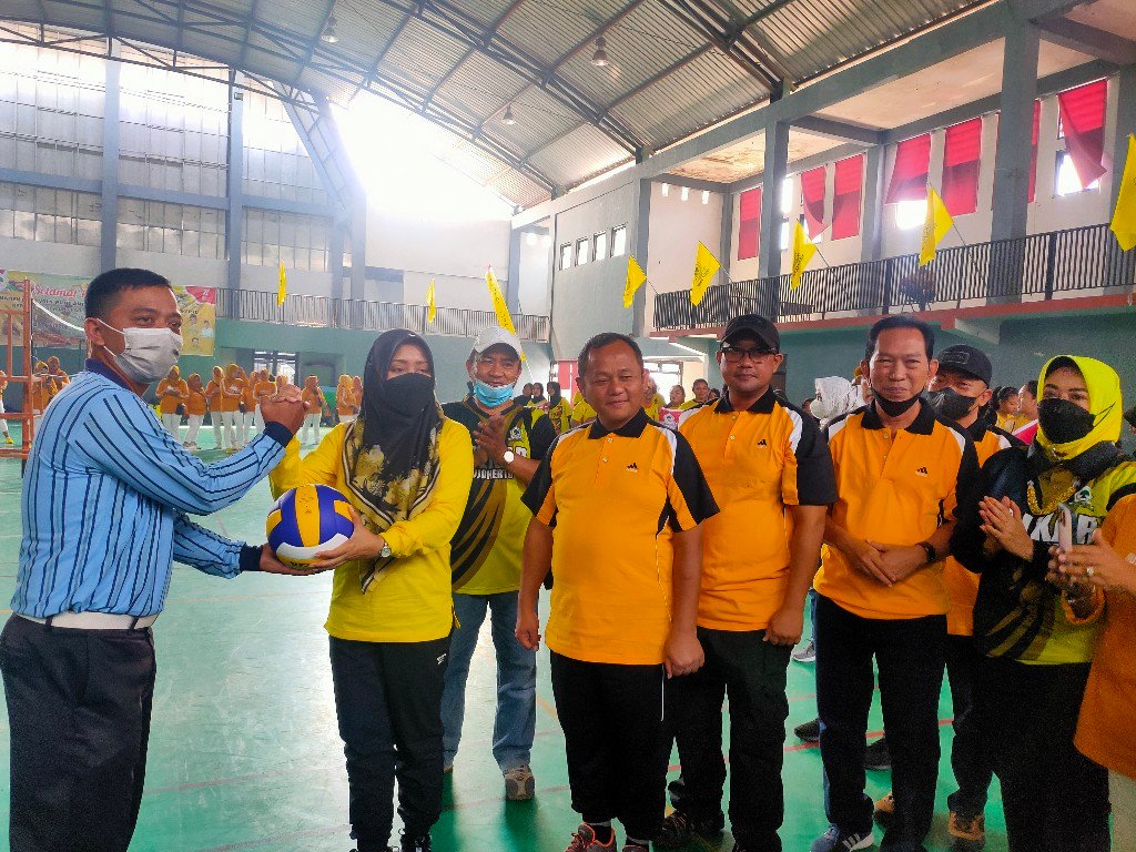 Partai Golkar Kabupaten Mojokerto Gelar Turnamen Voli Putri