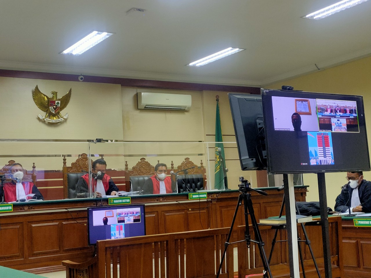Mantan Bupati Mojokerto MKP Divonis 6 Tahun Penjara, Denda Rp 5 Miliar dan Uang Pengganti Rp 17 Miliar