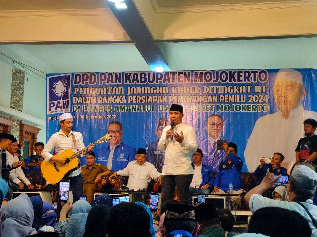 Pasha Ungu di Mojokerto, Doakan Kiai Asep, Gus Barra dan Caleg PAN Diberikan Kelancaran dalam Segala Urusan