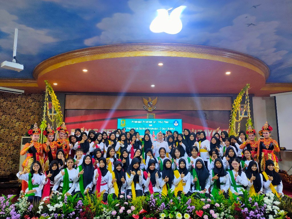 Penutupan Pelatihan Tari Sekar Mojo Diwarnai Penyerahan Bantuan Perawatan 13 Cagar Budaya