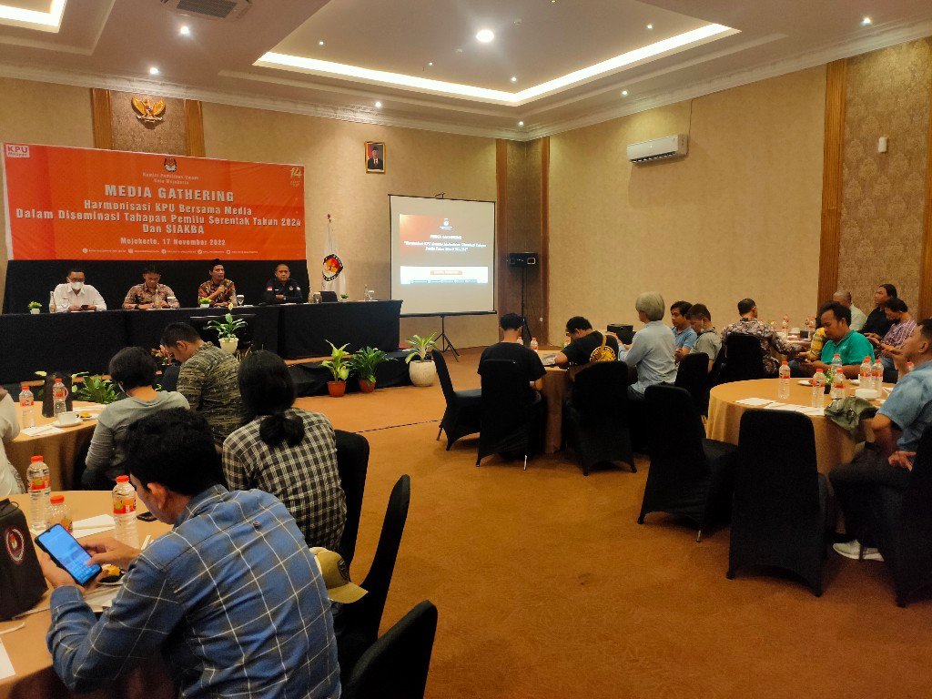 KPU Kota Mojokerto Adakan Media Gathering
