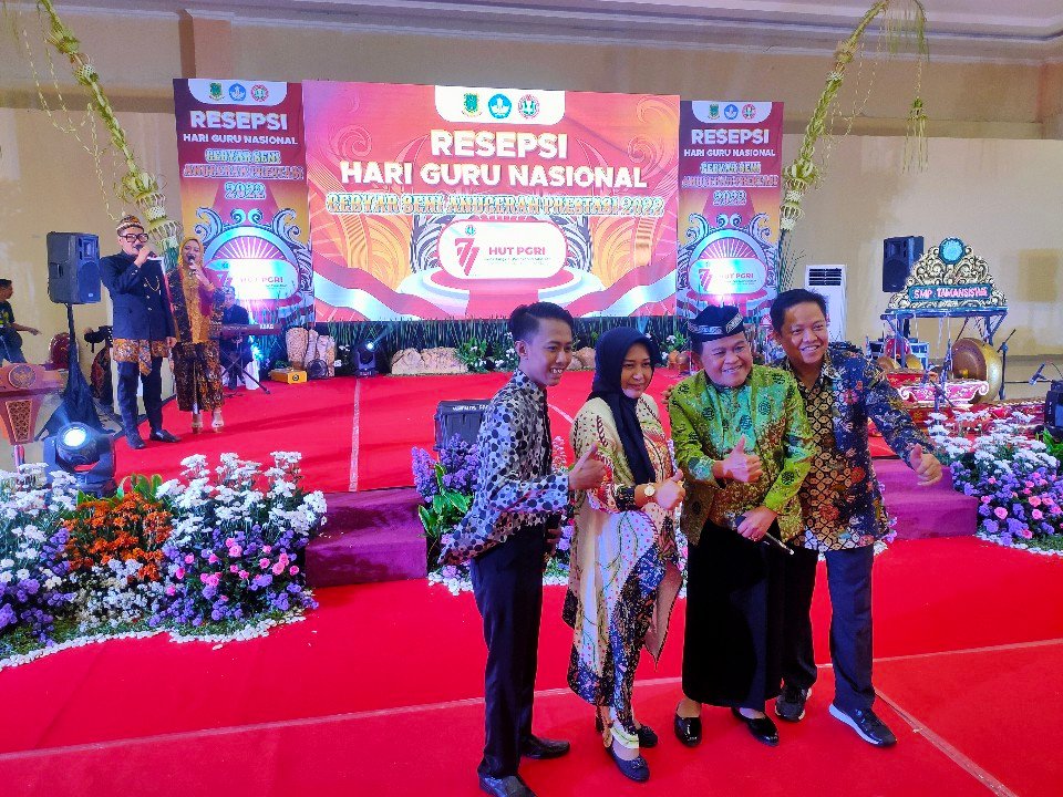 Abah Kirun Meriahkan Resepsi Hari Guru dan Gebyar Seni Anugerah Prestasi Kota Mojokerto