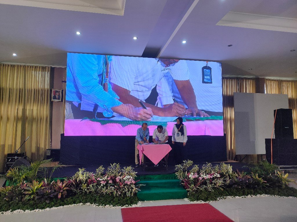 Rakor Kades Jatim, Bahas Revisi UU Desa Masuk Prolegnas 2023 dan MoU dengan BPR Jatim