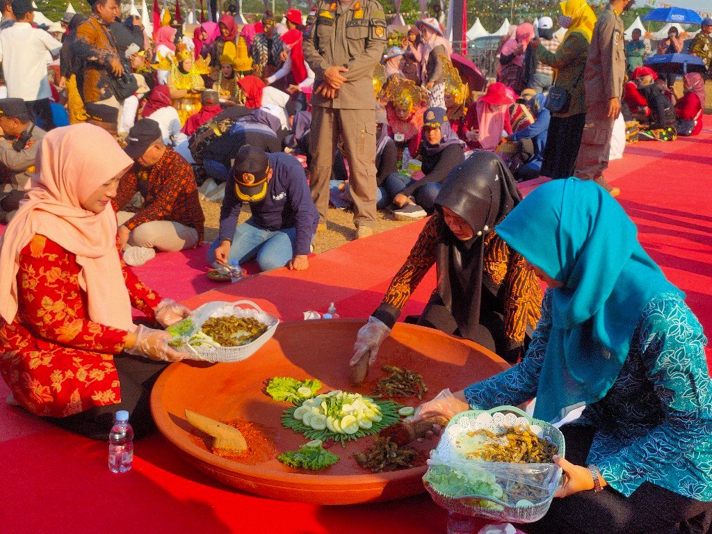 Festival Sambel Wader Mojokerto Jadi Magnet Bagi Wisatawan