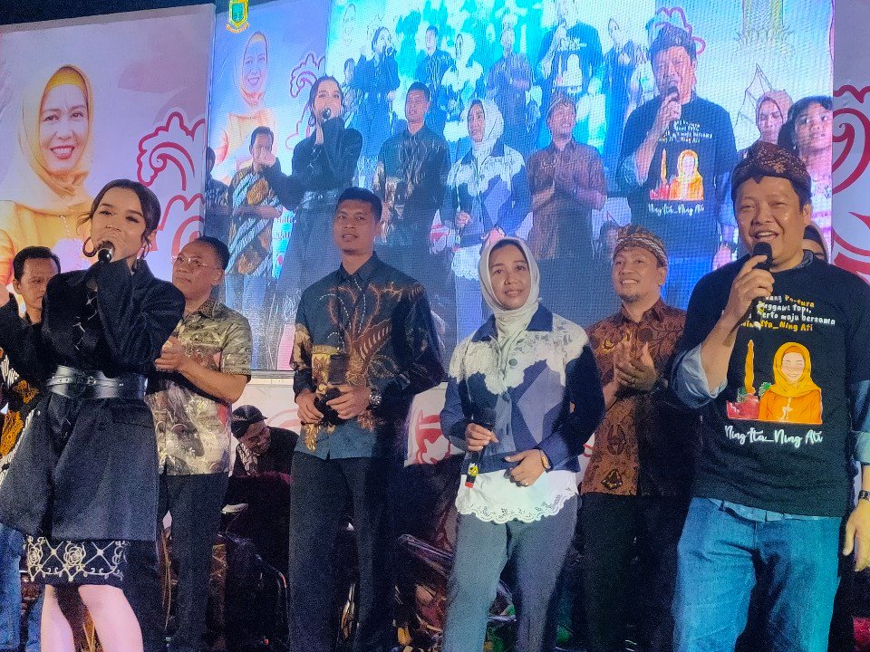 Tasya Rosmala dan Ning Ita Meriahkan Pertura Kota Mojokerto