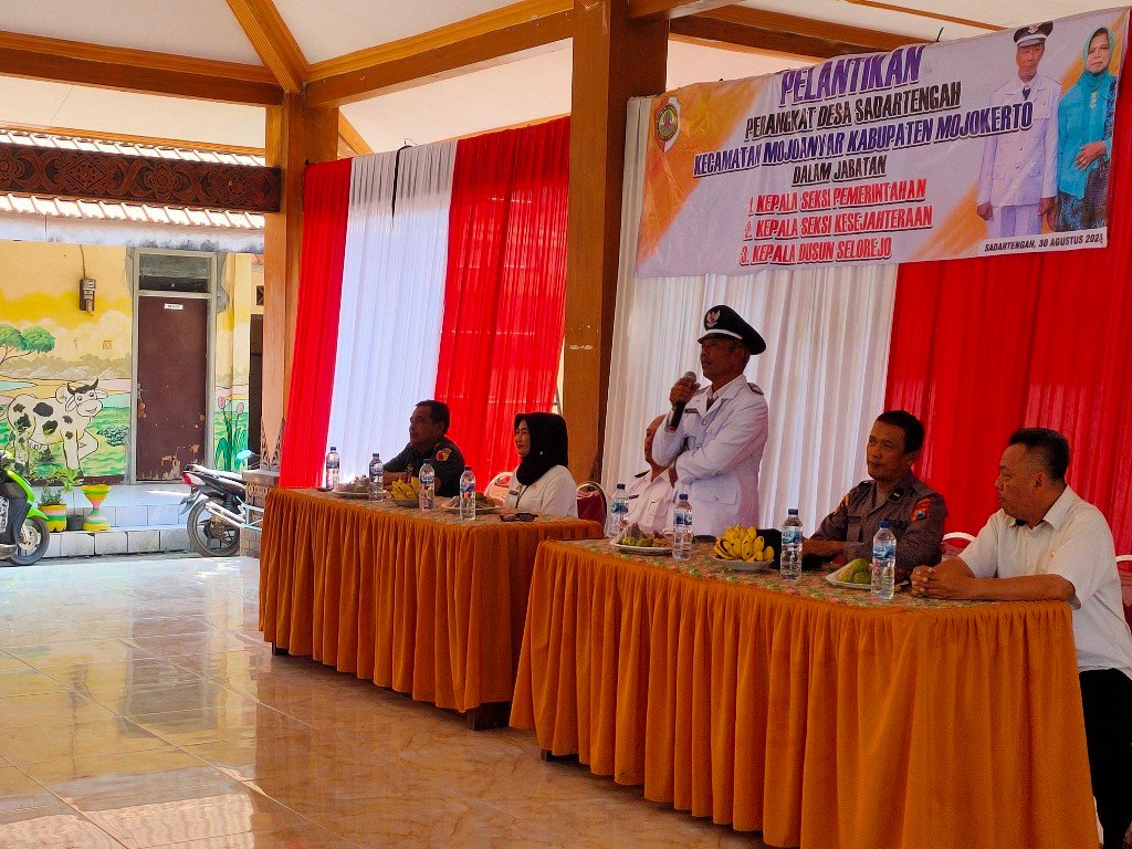 Kades Sadartengah Lantik Kasi Pemerintahan, Kasi Kesejahteraan dan Kadus Selorejo