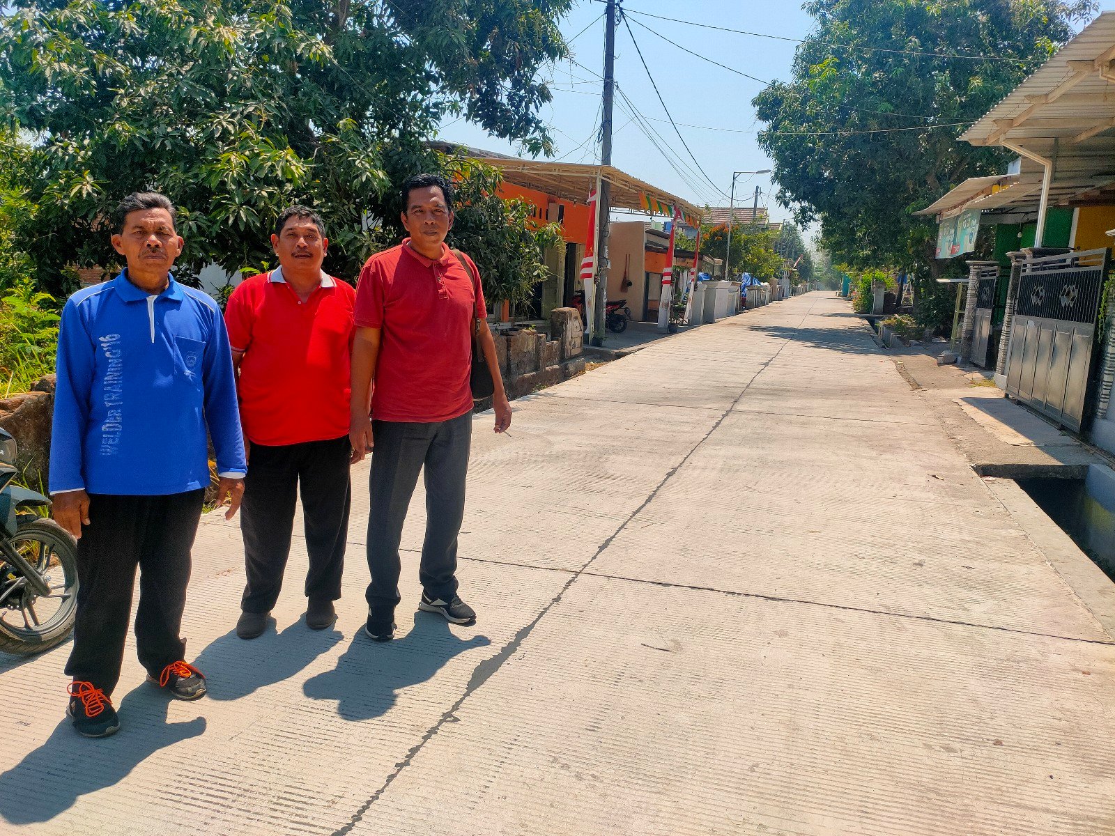 Pemdes Kalipuro Dapat Pokir Rp 650 Juta dari Hj. Rupiatin, S.H.