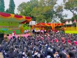 Cegah Anemia, Bupati Mojokerto Gelar Program Jumat Ceria di SMPN 1 Pacet