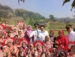 Menteri Desa PDTT Kunjungi Wisata Sawah Sumber Gempong