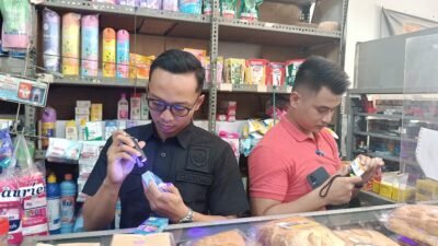 Gempur Rokok Ilegal, Satpol PP Kota Mojokerto dan Bea Cukai Adakan Operasi Pasar