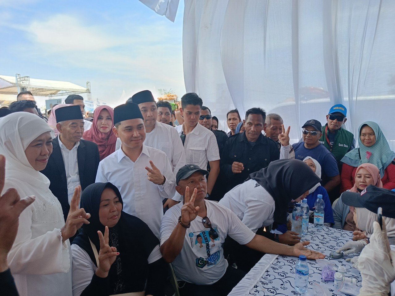 Kampanye Akbar Khofifah-Emil dan Gus Barra-Rizal