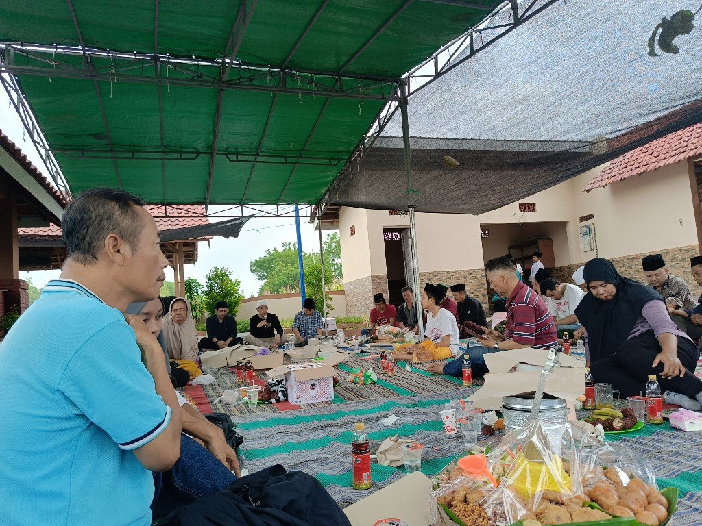 Tetap Dijalur Istiqomah dan Penuh Rasa Khidmat, Warga Banjarsari Menggelar Kegiatan Khotmil Qur’an, Manaqiban, Sholawatan dan Berkirim Doa Bagi Para Leluhur dan Ahli Kubur