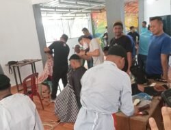Kalapas Kelas IIB KotaAgung Gelar Bhakti Sosial Potong Rambut Geratis Bagi Seluruh WBP Dalam Jum”at Berkah