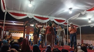 Ruwah Desa, Pemdes Kepuhanyar Gelar Wayang Kulit dan Campursari