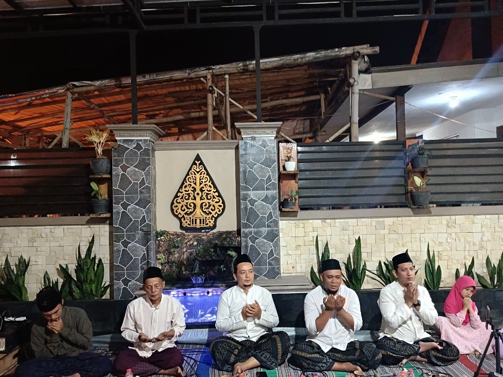 Direktur LBH Djawa Dwipa Gelar Doa Bersama Maulid Nabi