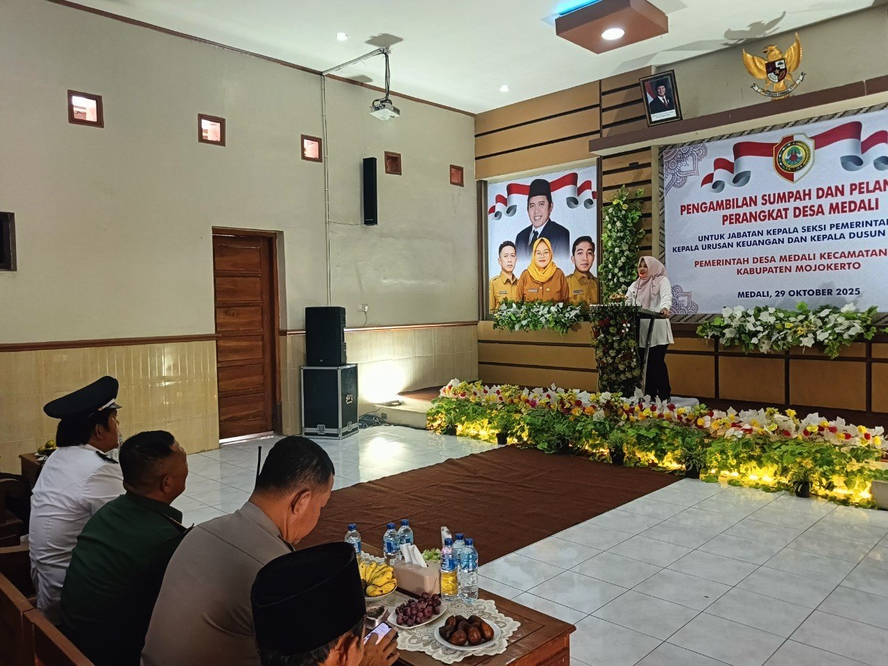 Kepala Desa Medali Lantik 3 Perangkat Desa