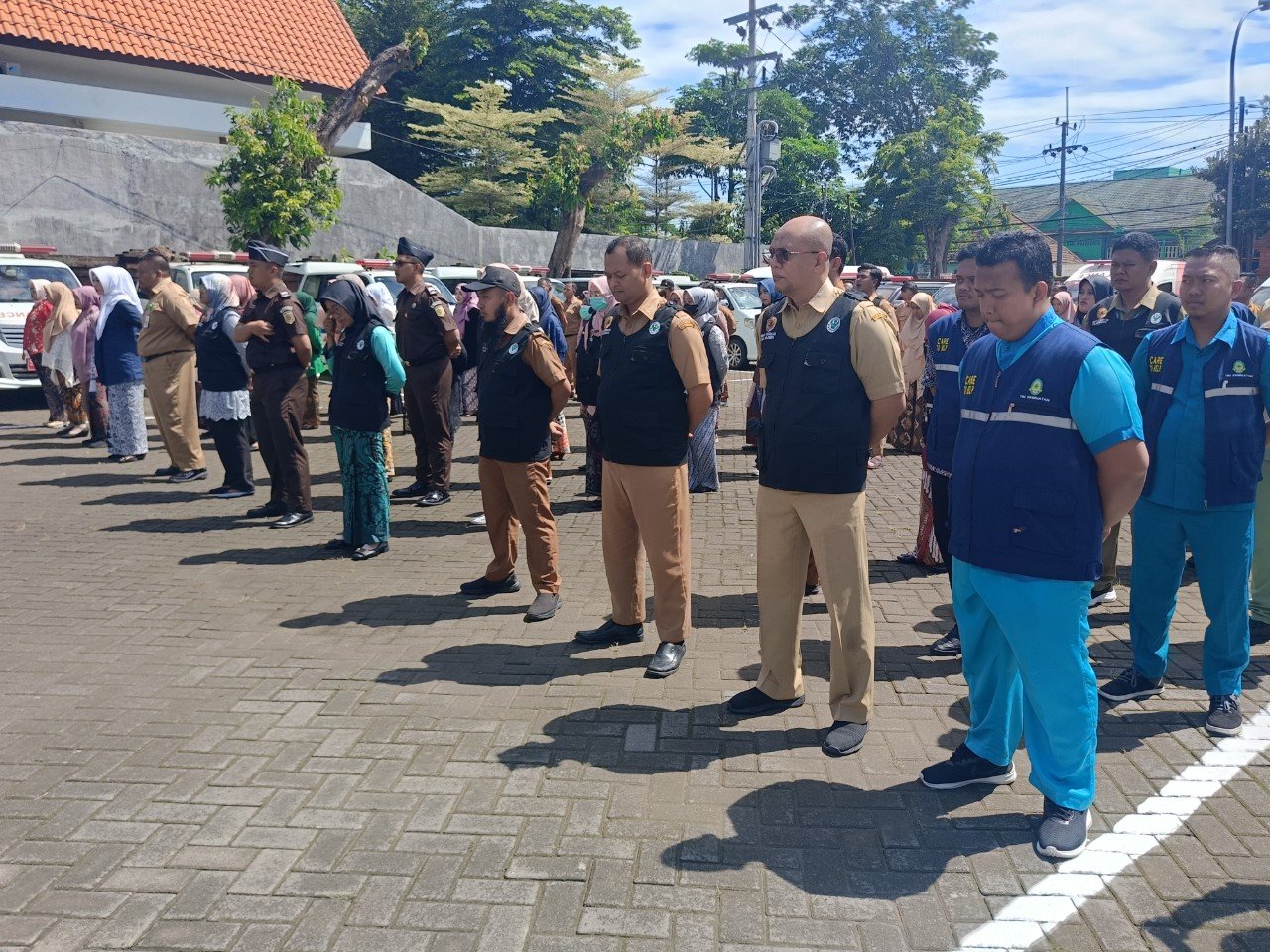 Dinas Kesehatan Kabupaten Mojokerto Gelar Apel Kesiapsiagaan Tim Kesehatan Operasi Lilin Semeru 2025