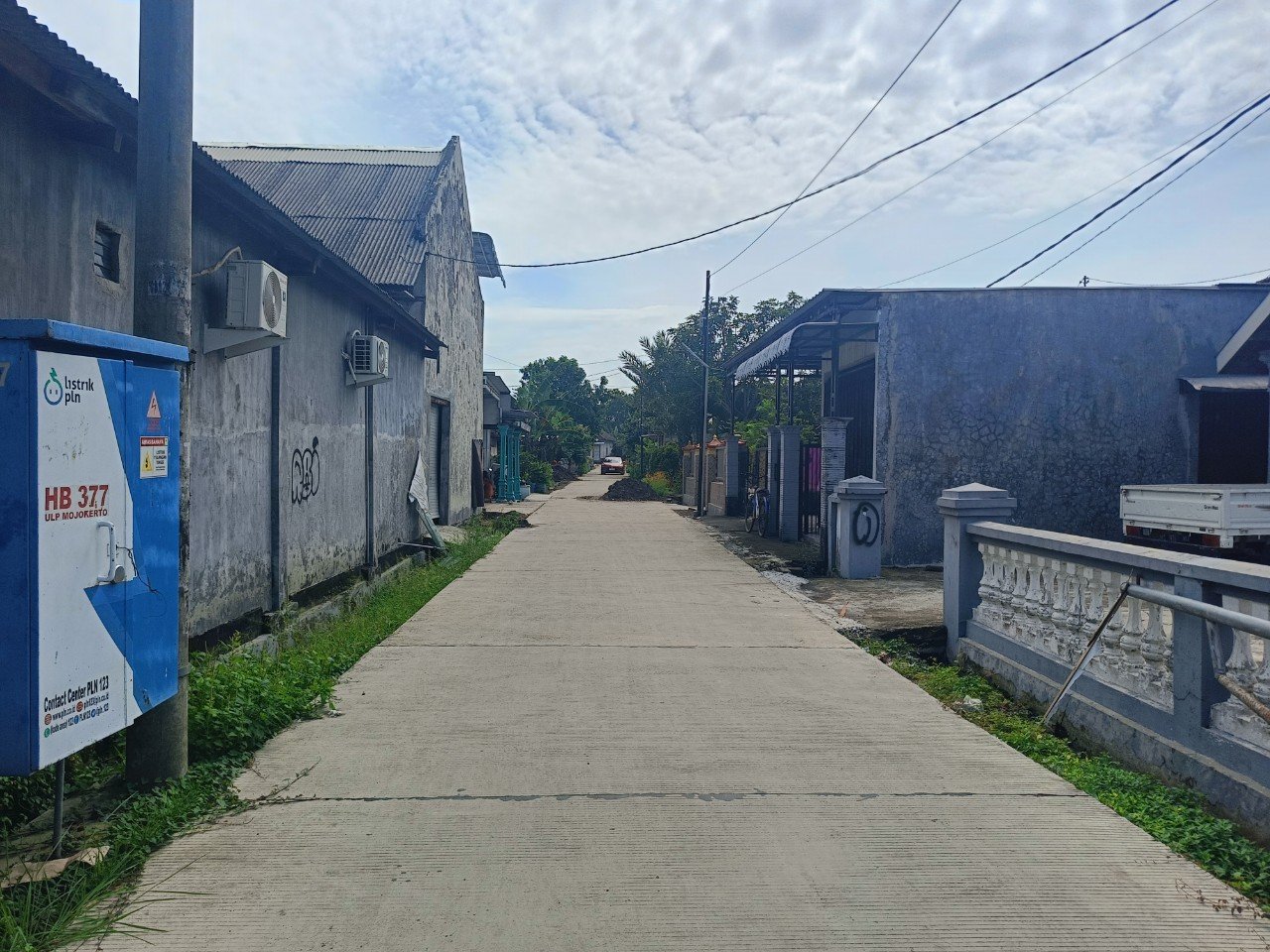 Dapat Bantuan Rp 393 Juta, Pemdes Medali Percepat Pembangunan Jalan Lingkungan