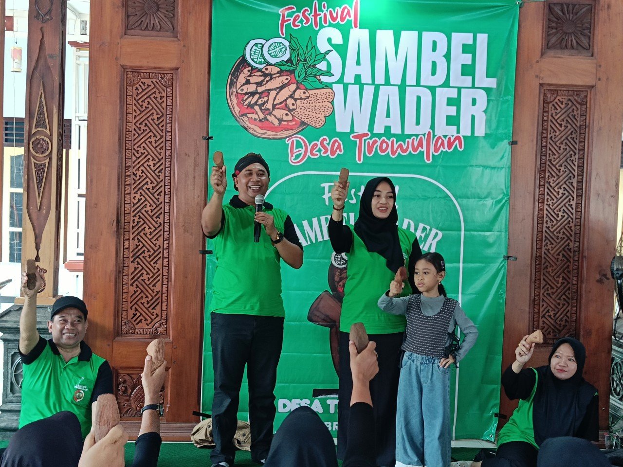 Festival Sambel Wader Desa Trowulan Semakin Mendunia