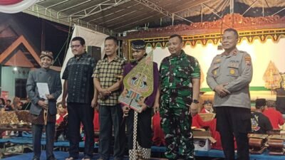 Ruwah Desa, Pemdes Sumbertanggul Gelar Pagelaran Wayang