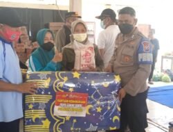 Tiga Armada Mobil Baksos Polresta Sidoarjo Tiba Di Posko Korban Erupsi Semeru