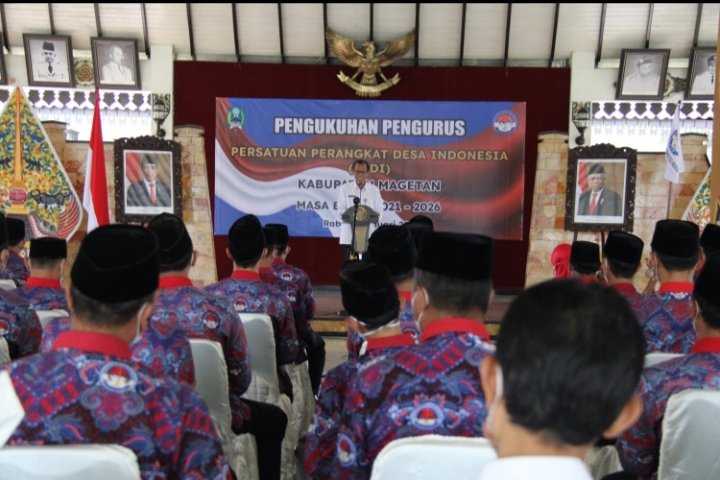 Hadiri Pengukuhan PPDI Magetan, Bupati : Tingkatkan Profesionalitas Dan Kualitas Perangkat Desa